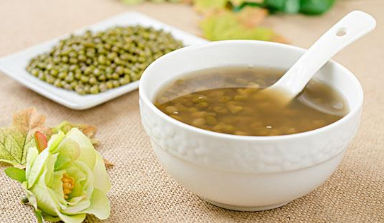 夏天寶寶解暑可以喝綠豆湯嗎 1歲內的寶寶盡量不要喝
