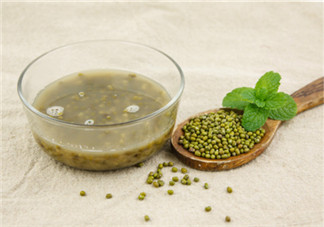 夏天寶寶解暑可以喝綠豆湯嗎 1歲內的寶寶盡量不要喝