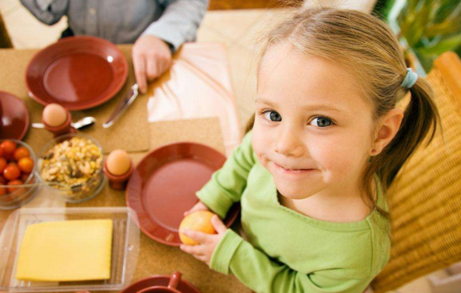 寶寶不好好吃飯怎么辦 怎么改善孩子的吃飯問題2018 寶寶不好好吃飯怎么辦 怎么改善孩子的吃飯問題2018