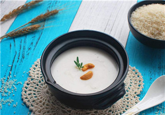 寶寶吃米糊過敏便秘怎么辦 如何預防寶寶吃米糊便秘過敏