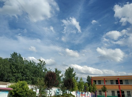 天氣熱發(fā)什么朋友圈 天氣太熱的說說朋友圈圖片