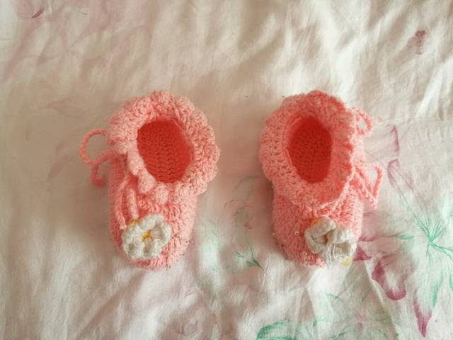 寶寶什么時候可以穿鞋 光腳有利于寶寶雙腳的發育 寶寶什么時候可以穿鞋 光腳有利于寶寶雙腳的發育