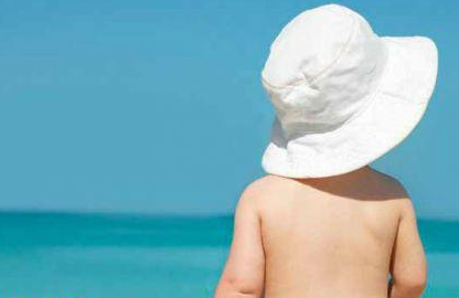 寶寶夏天曬傷了怎么辦 先緩解寶寶皮膚的灼熱感和疼痛感 寶寶夏天曬傷了怎么辦 先緩解寶寶皮膚的灼熱感和疼痛感