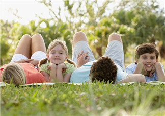 生二胎后辛苦的心情說說 永遠不知道二胎的煩惱句子朋友圈