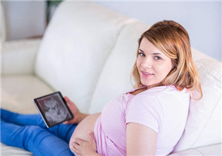 孕期胎心快是男孩胎心慢是女孩嗎 孕婦檢查胎心率看男女準不準