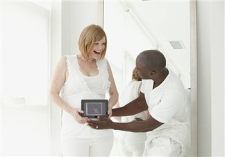 孕婦肚臍尖生男孩嗎 孕婦肚臍尖是男孩準不準