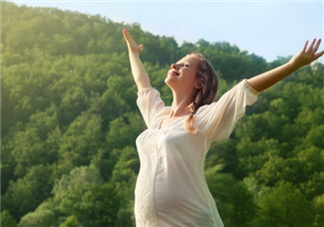 曬黑后一般多久能白回來 與皮膚的新陳代謝速度有關(guān)系 曬黑后一般多久能白回來 與皮膚的新陳代謝速度有關(guān)系