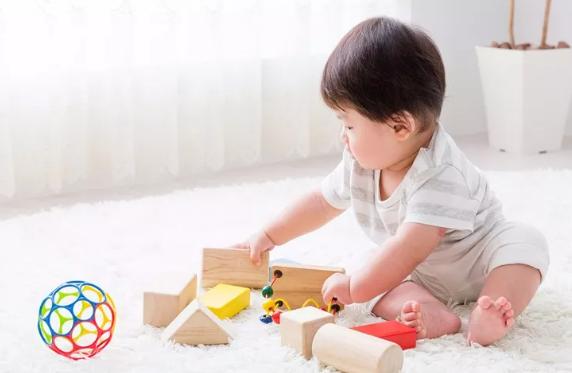 愛哭的孩子易發胖是真的嗎 孩子愛哭遇事易放棄怎么辦