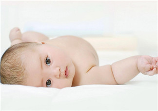 寶寶剃頭真的有助于發質變好嗎 再熱也別給寶寶剃光頭