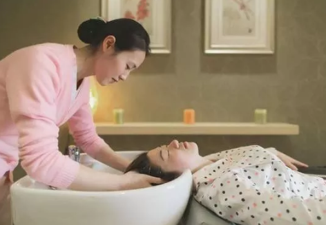 月子中心和請月嫂的區別2018 月子會所做月子有哪些好處