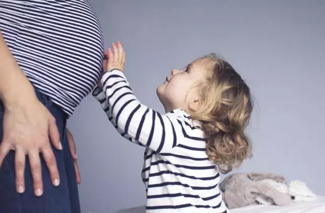 備孕二胎要做哪些準(zhǔn)備工作 準(zhǔn)媽媽二胎準(zhǔn)備工作一覽 備孕二胎要做哪些準(zhǔn)備工作 準(zhǔn)媽媽二胎準(zhǔn)備工作一覽