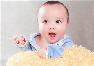 小孩子胃積熱吃不下怎么辦 寶寶出現積熱便秘怎么飲食調理