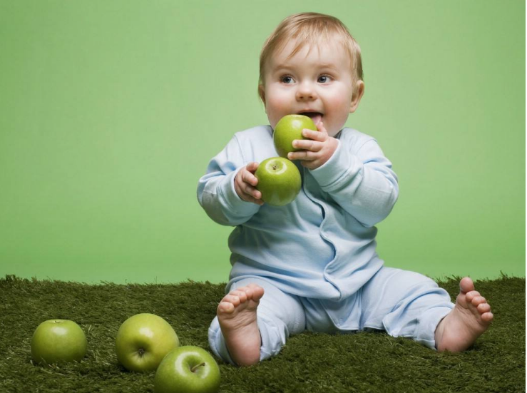 小孩子胃積熱吃不下怎么辦 寶寶出現積熱便秘怎么飲食調理