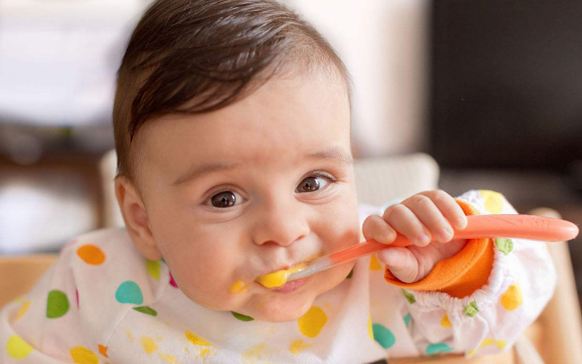 小孩子胃積熱吃不下怎么辦 寶寶出現積熱便秘怎么飲食調理