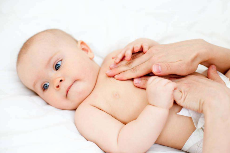 天熱寶寶肌膚水敏感怎么護理 膚質(zhì)個別差異大怎么保濕