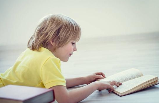 孩子害怕失敗不敢嘗試怎么辦 家長多給孩子鼓勵而不是表揚(yáng)