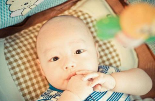 大暑寶寶節(jié)氣養(yǎng)生怎么做2018 寶寶大暑節(jié)氣吃什么食物好 大暑寶寶節(jié)氣養(yǎng)生怎么做2018 寶寶大暑節(jié)氣吃什么食物好