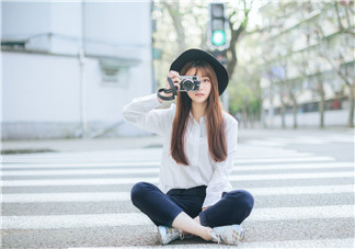 一轉眼半年過去了發(fā)朋友圈配文 一轉眼半年過去了圖片說說