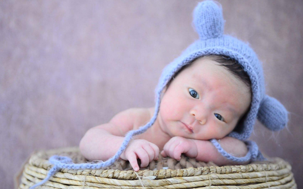 孩子總是在夜醒怎么辦 孩子夜醒幾率比較高用什么方法安撫比較好 孩子總是在夜醒怎么辦 孩子夜醒幾率比較高用什么方法安撫比較好