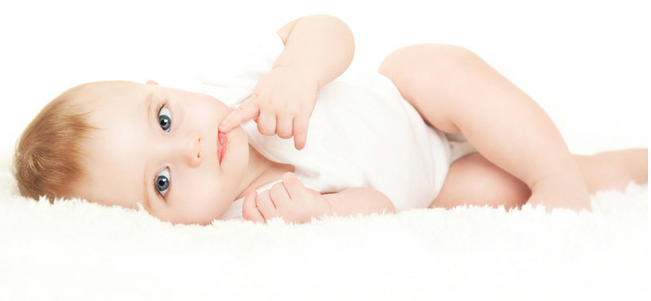 一歲寶寶可以吹風(fēng)扇嗎 寶寶吹風(fēng)扇要注意什么2018 一歲寶寶可以吹風(fēng)扇嗎 寶寶吹風(fēng)扇要注意什么2018