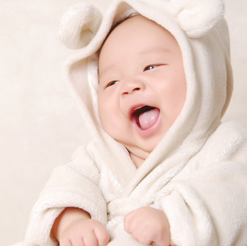 一歲寶寶可以吹風(fēng)扇嗎 寶寶吹風(fēng)扇要注意什么2018 一歲寶寶可以吹風(fēng)扇嗎 寶寶吹風(fēng)扇要注意什么2018