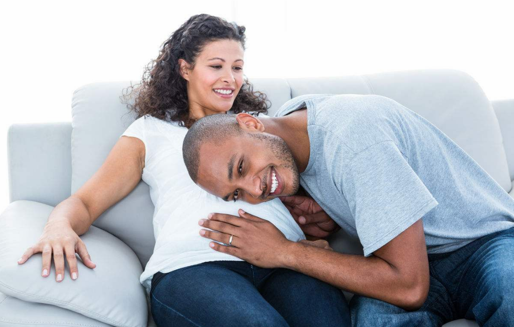 第一次感到胎動激動的心情說說 感受生命的奇跡開心的句子短語