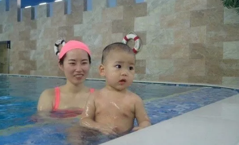 夏天給寶寶剃光頭涼快嗎2018 孩子剃光頭容易感染 夏天給寶寶剃光頭涼快嗎2018 孩子剃光頭容易感染