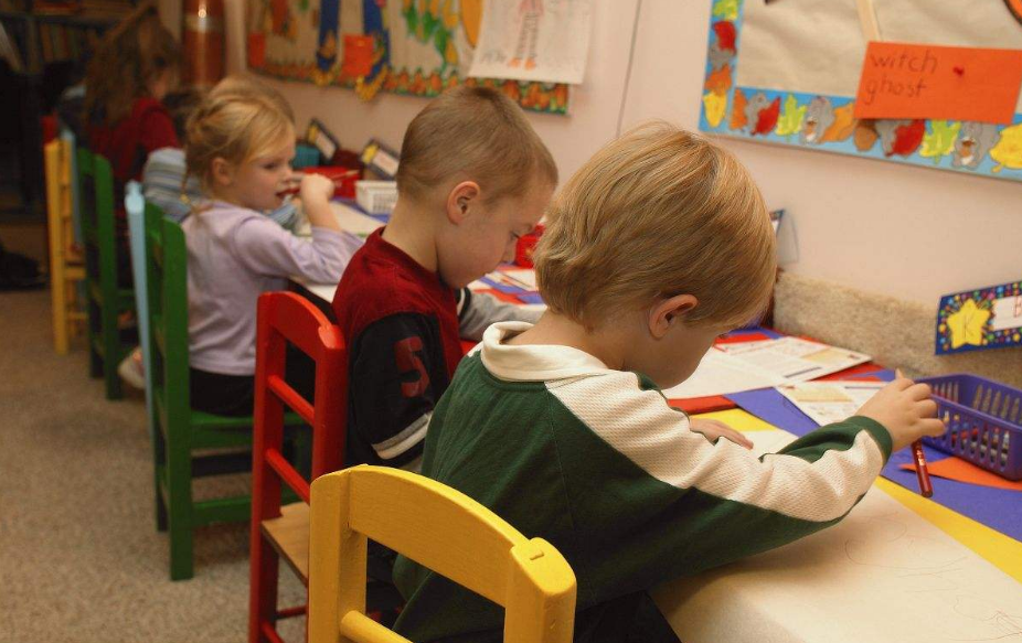 孩子不想去幼兒園害怕分離怎么辦 孩子不想在幼兒園安撫方法2018