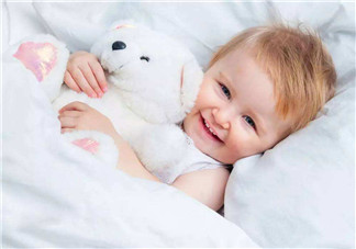 寶寶長痱子心疼的心情說說 寶寶哭得叫人心疼的句子感慨 寶寶長痱子心疼的心情說說 寶寶哭得叫人心疼的句子感慨