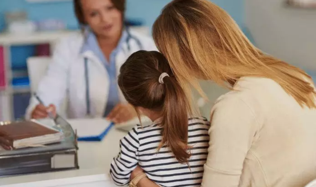 性早熟和早發育一樣嗎 性早熟要怎么治療 性早熟和早發育一樣嗎 性早熟要怎么治療