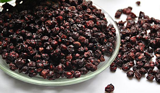 五味子女人喝可以喝嗎 五味子性溫還是性寒2018 五味子女人喝可以喝嗎 五味子性溫還是性寒2018