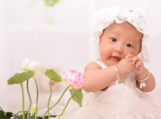 奶水太清是營養不足嗎 母乳奶水太清怎么辦2018 奶水太清是營養不足嗎 母乳奶水太清怎么辦2018