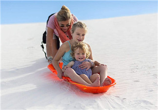 暑假帶孩子旅游曬照心情說說 分享和孩子暑期旅行的句子短語2018