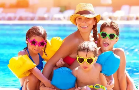 暑假老人帶孩子過分溺愛怎么辦 老人暑假帶小孩會出現(xiàn)哪些問題