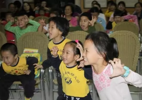 小孩學戲劇演講的最佳年齡 什么樣的孩子適合戲劇演講