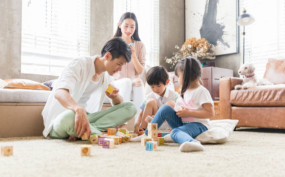 多陪陪孩子的經(jīng)典說(shuō)說(shuō) 陪孩子快樂(lè)時(shí)光的說(shuō)說(shuō)朋友圈