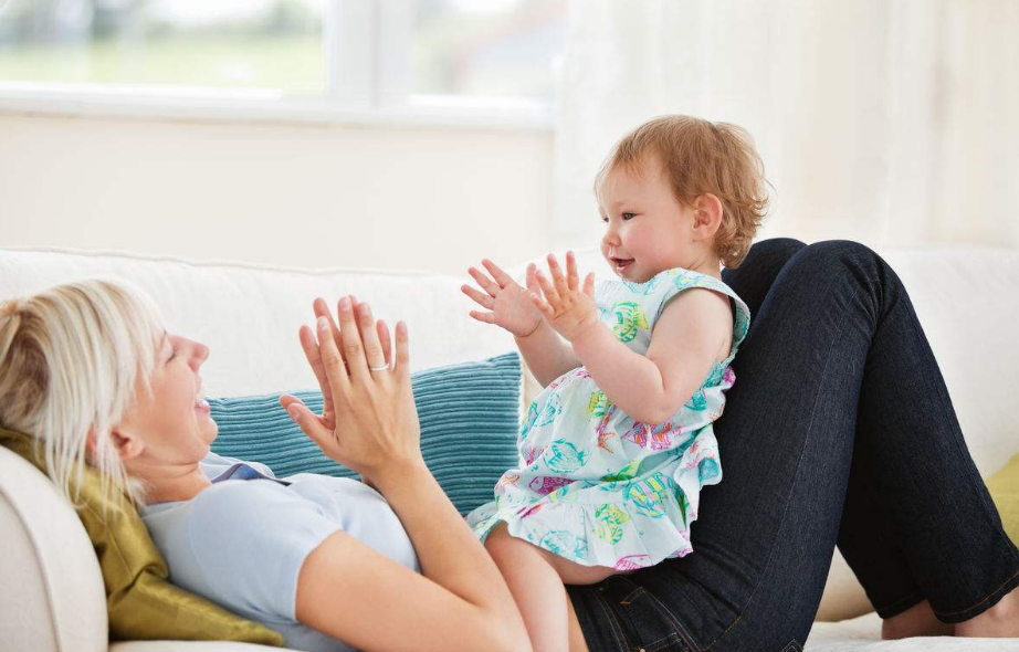 多陪陪孩子的經(jīng)典說(shuō)說(shuō) 陪孩子快樂(lè)時(shí)光的說(shuō)說(shuō)朋友圈