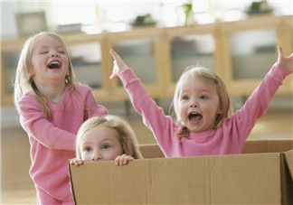 孩子調皮的搞笑心情說說 寶寶調皮搗蛋可愛的幽默句子