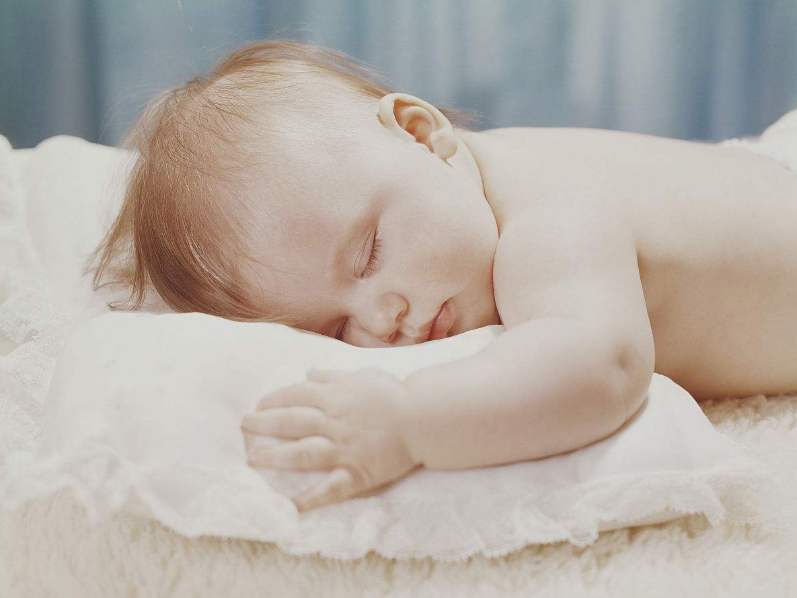 曬寶寶睡覺照片的心情說說 分享孩子睡顏照片的配字句子短語