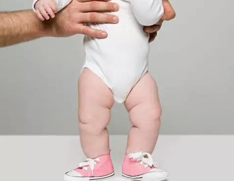 寶寶穿鞋的最佳時間2018 寶寶太早穿鞋好嗎