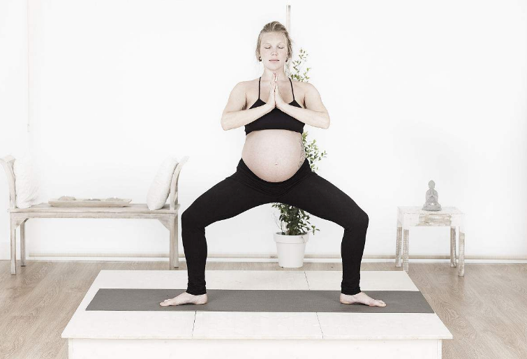 孕婦挺腰可幫助平衡嗎 孕期哪些動(dòng)作很危險(xiǎn) 孕婦挺腰可幫助平衡嗎 孕期哪些動(dòng)作很危險(xiǎn)