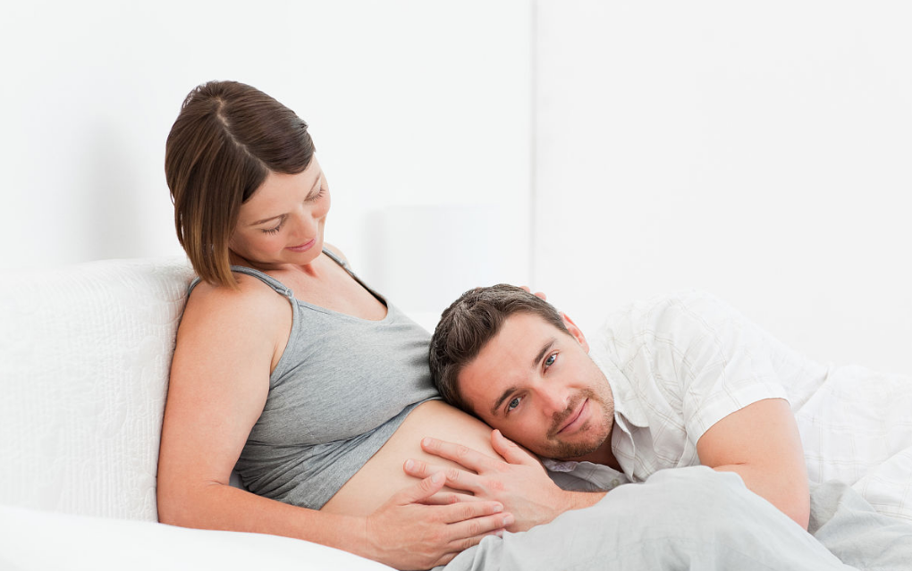 老婆懷孕不能陪伴愧疚的心情說說 懷孕不能陪在妻子身邊很慚愧的句子短語