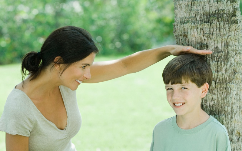 孩子多大檢查身高發(fā)育是否正常 多久檢查一次孩子的骨齡 