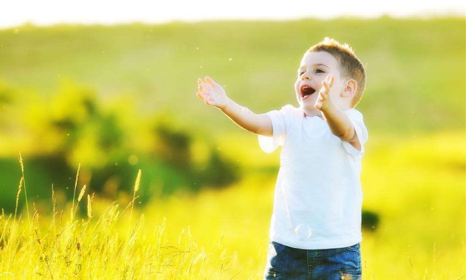 一個人帶孩子說說 一個人帶孩子的心情朋友圈