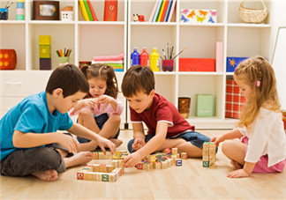 老人太寵小孩怎么溝通 學會對老人要鼓勵與關心