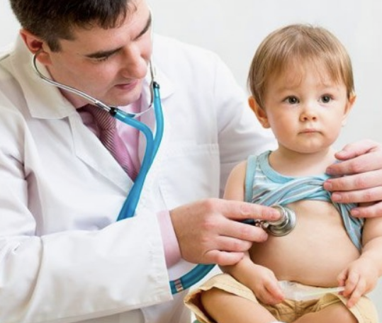 牛奶蛋白過敏和乳糖不耐受區(qū)別 寶寶拉肚子哭鬧是牛奶蛋白過敏嗎