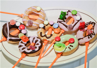 怎么和孩子一起做甜甜圈 親子甜甜圈制作步驟 怎么和孩子一起做甜甜圈 親子甜甜圈制作步驟