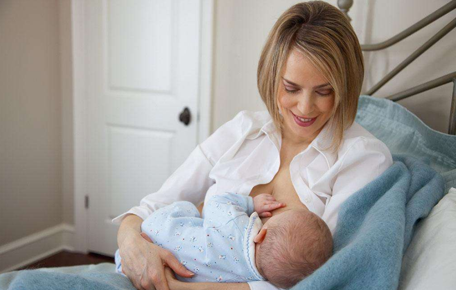 怎么看寶寶有沒有吃飽 寶寶吃飽會有什么樣的表現2018