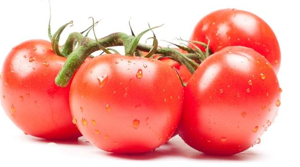 三文魚和西紅柿能一起吃嗎 三文魚和西紅柿一起的好處2018