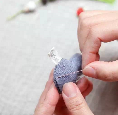 自制寶寶驅蚊香囊怎么做 中藥驅蚊香囊制作步驟